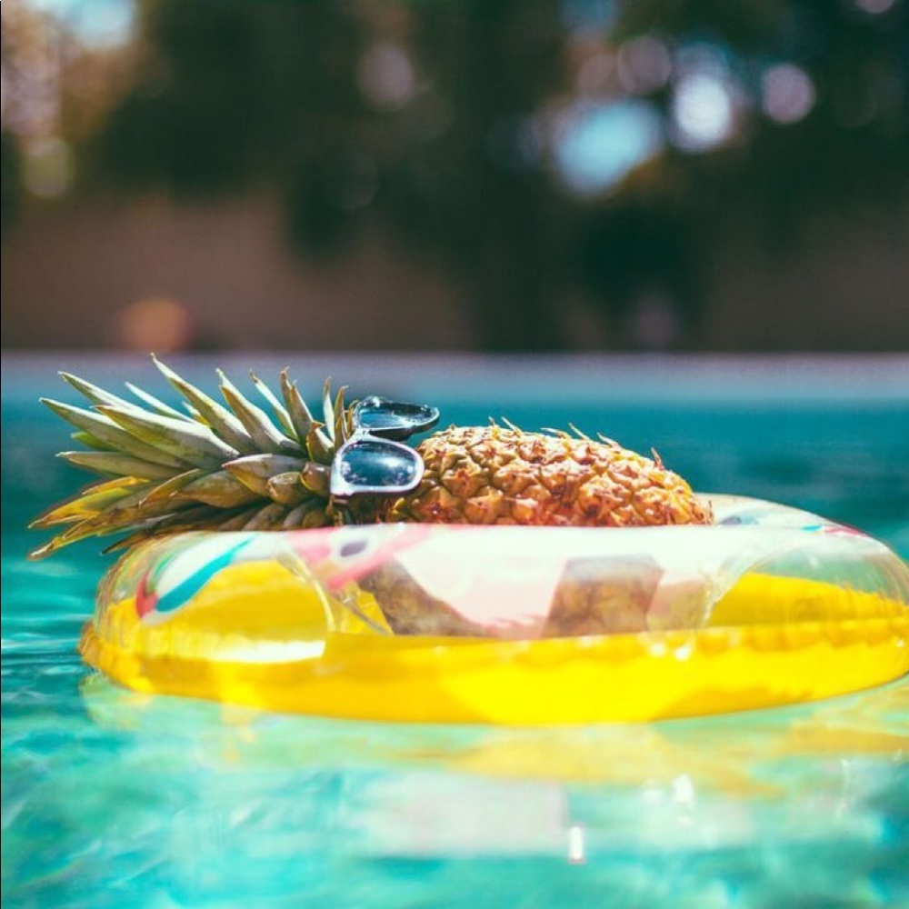 Meet your Posher, Pineapple